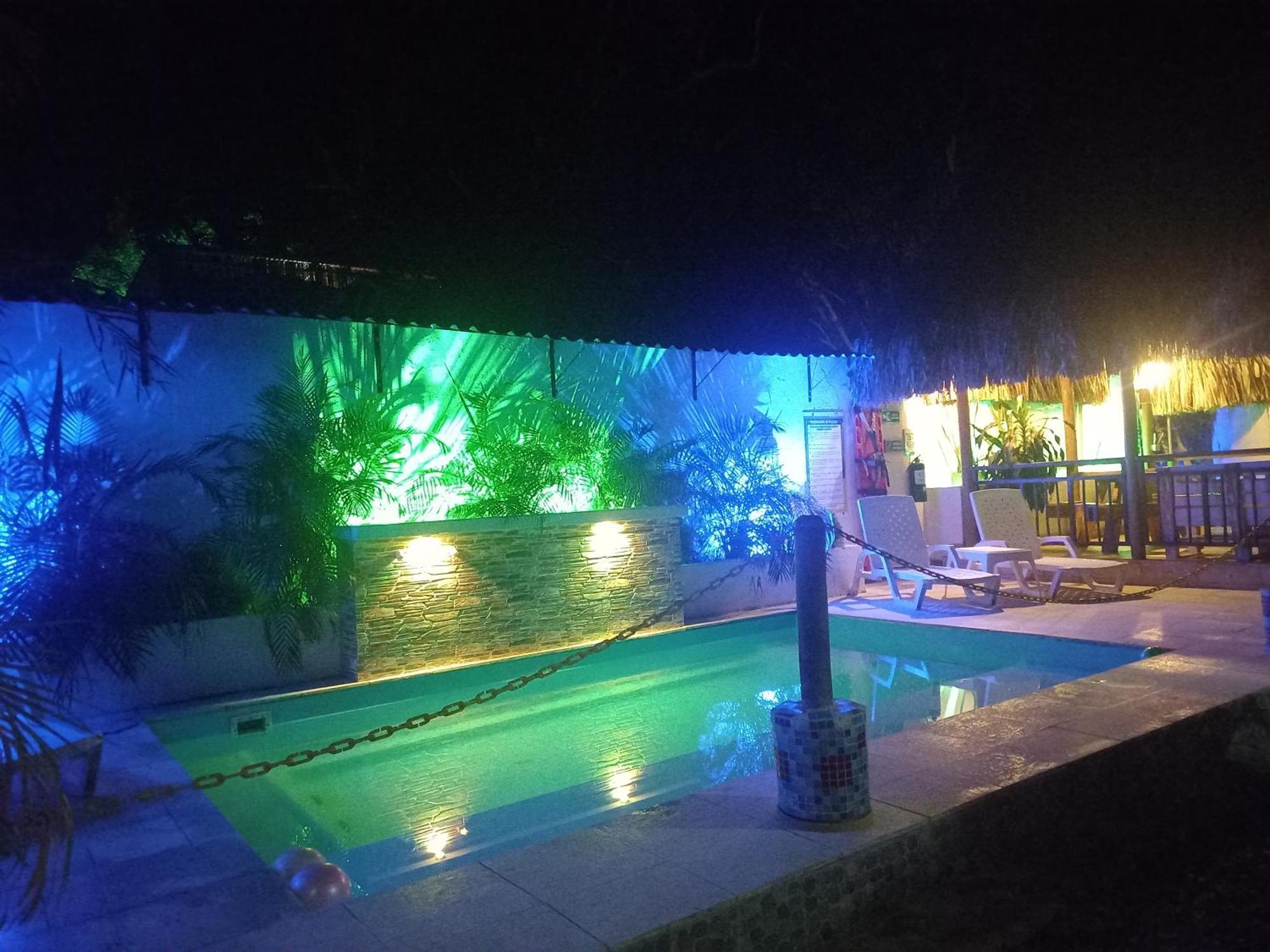 El Leon Feliz Palomino Hotel Ngoại thất bức ảnh