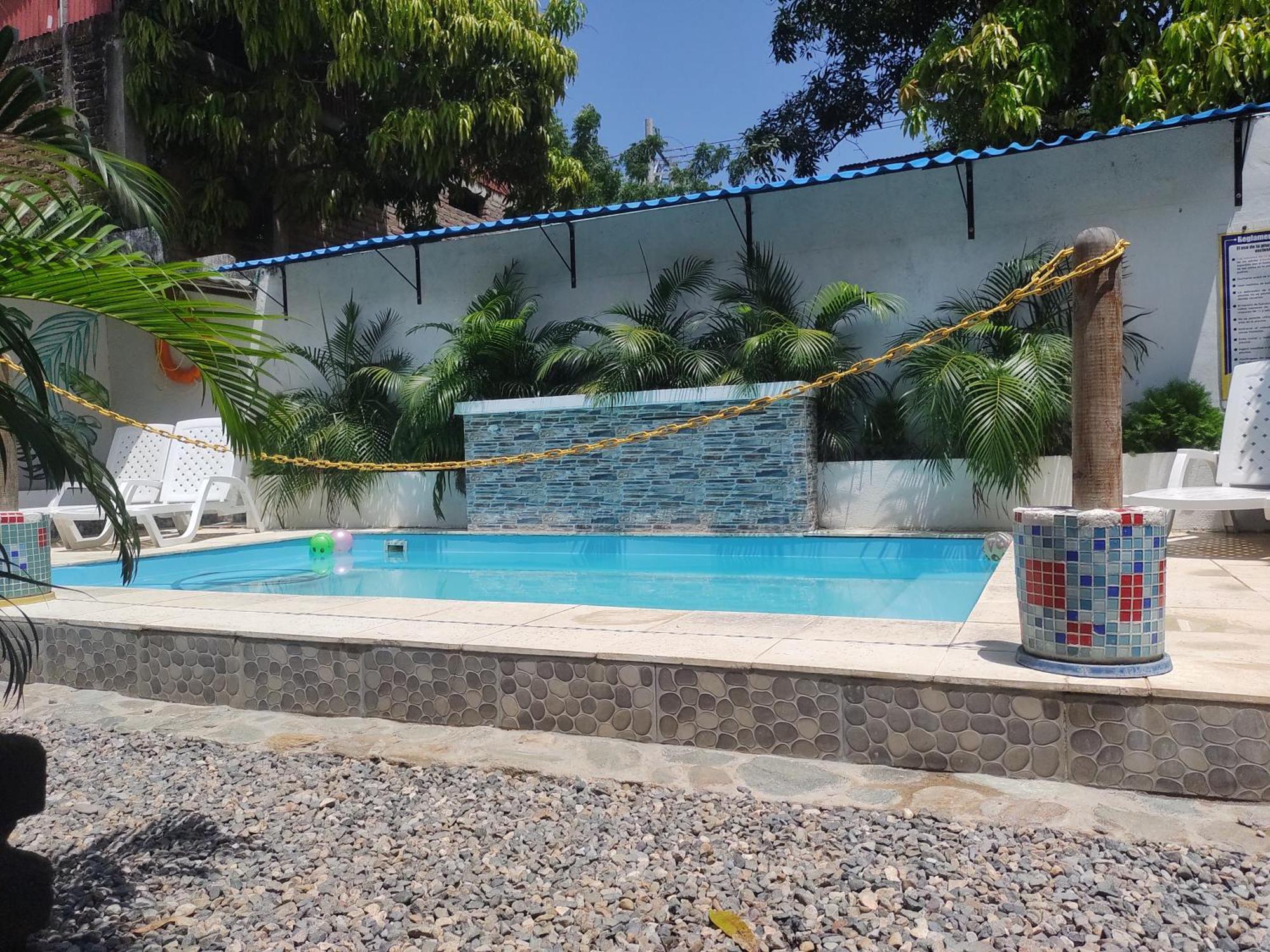 El Leon Feliz Palomino Hotel Ngoại thất bức ảnh